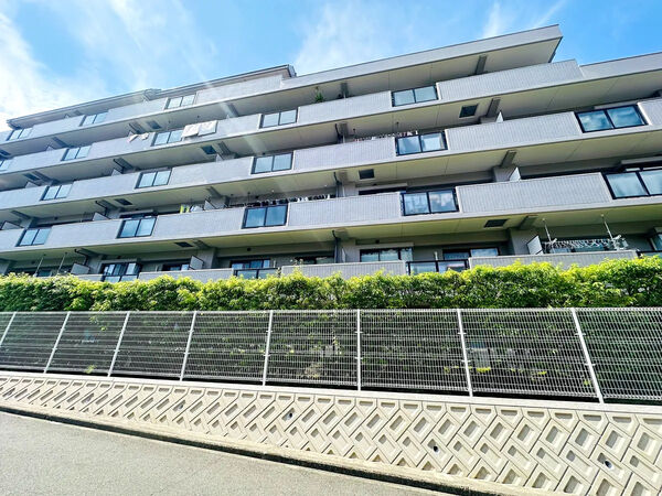 【エンゼルハイム千里山第2】外観