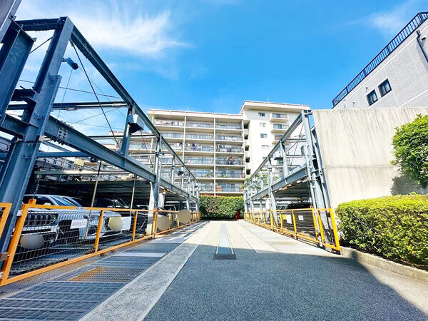 【エンゼルハイム千里山第2】駐車場 【エンゼルハイム千里山第2】駐車場