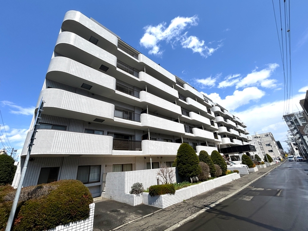 【ライオンズマンション伏見小学校前】外観