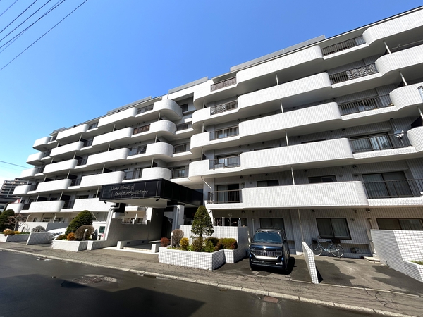 【ライオンズマンション伏見小学校前】外観