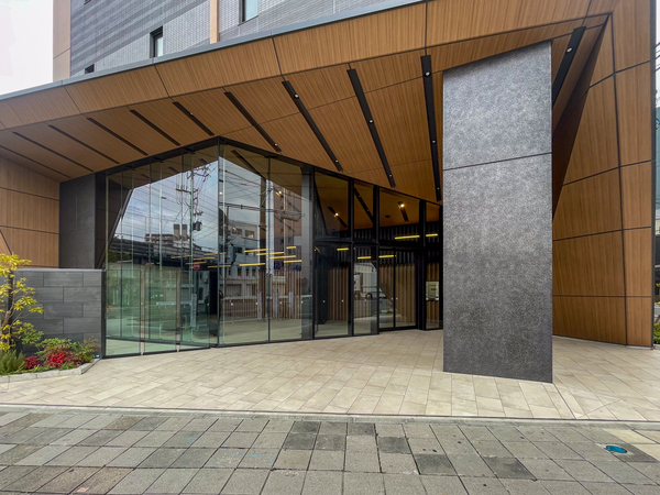 【レ・ジェイド名古屋】エントランス 【レ・ジェイド名古屋】エントランス