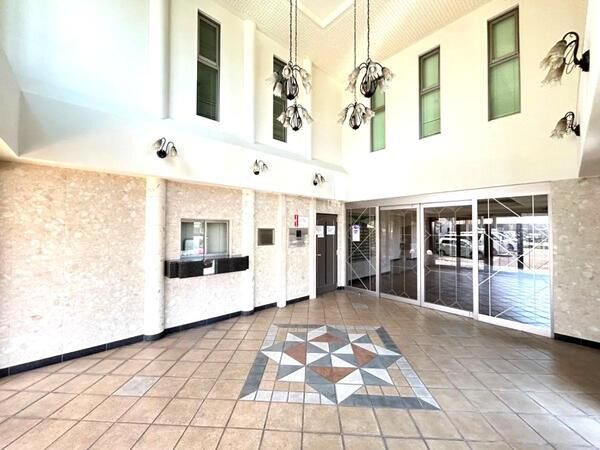 【アザレアガーデン中村】エントランス１