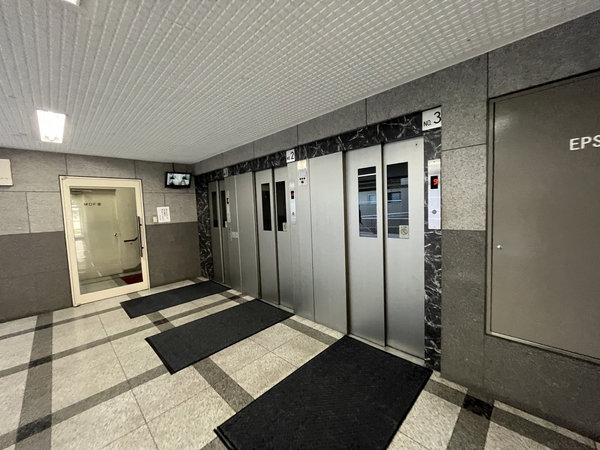 【鶴見緑地コーポ】エレベーター 【鶴見緑地コーポ】エレベーター