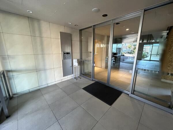 【パークホームズ西春グランアトレ】エントランス