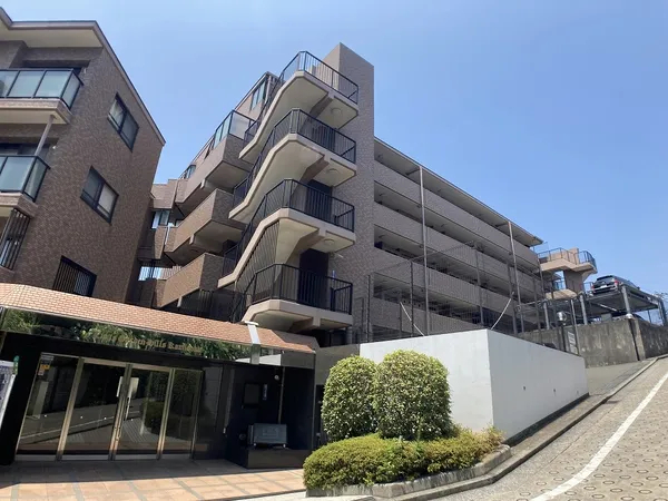【ライオンズガーデンヒルズ上大岡】外観