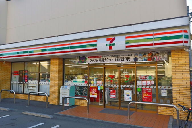 セブンイレブン足立江北１丁目店　約140ｍ（徒歩2分）