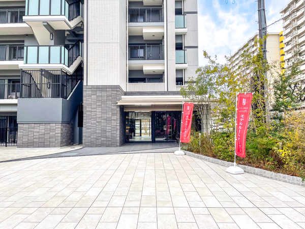 【レ・ジェイド南港HANA-TERRACE】エントランス