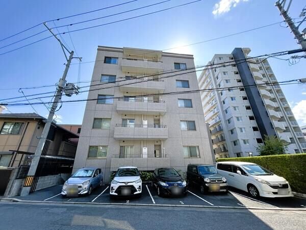 【パークウェリス牛田旭】外観
