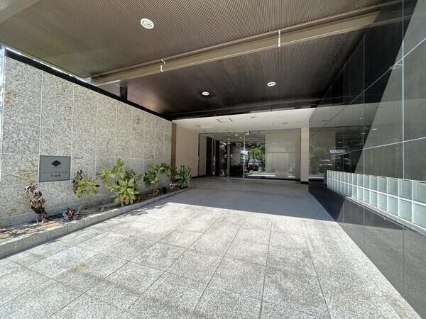 【パークウェリス牛田旭】エントランス 【パークウェリス牛田旭】エントランス