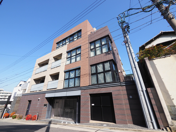 【ローレルコート滝川町ヒルズ】外観