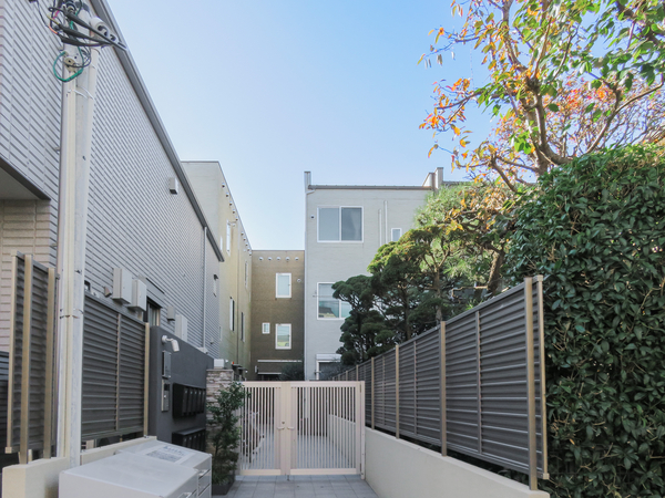 【リムテラス馬事公苑】外観