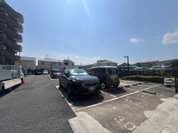 【グランコート大宮宮原】駐車場