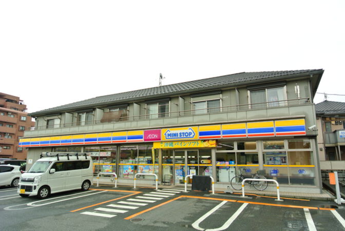 ミニストップさいたま奈良町店　約880m