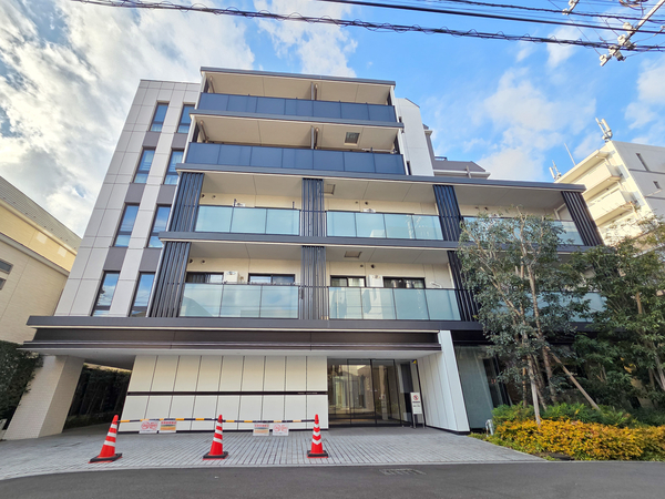 【プレミスト調布クロス】外観