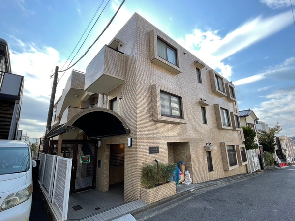 【戸塚名瀬パークホームズ参番館】外観