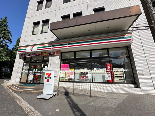 セブンイレブン南青山7丁目店