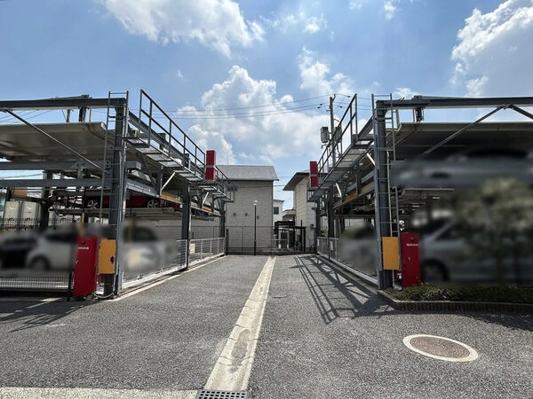 【グランコート岡北大橋】駐車場 【グランコート岡北大橋】駐車場