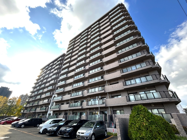 【カーサ桑園】外観