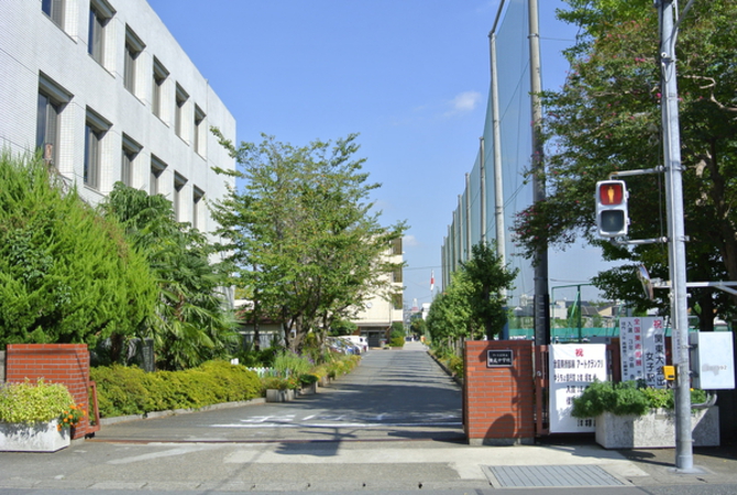 さいたま市立日進中学校　約1,260m