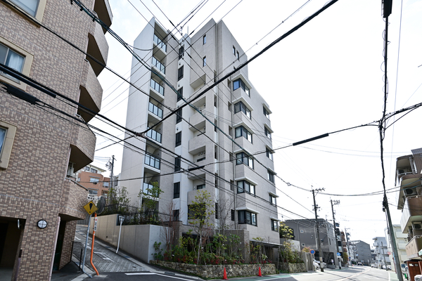 【グランドメゾン本山春里町】外観