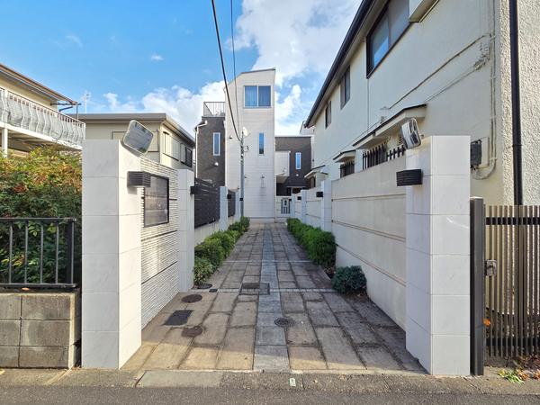 【リムテラス狛江】エントランス