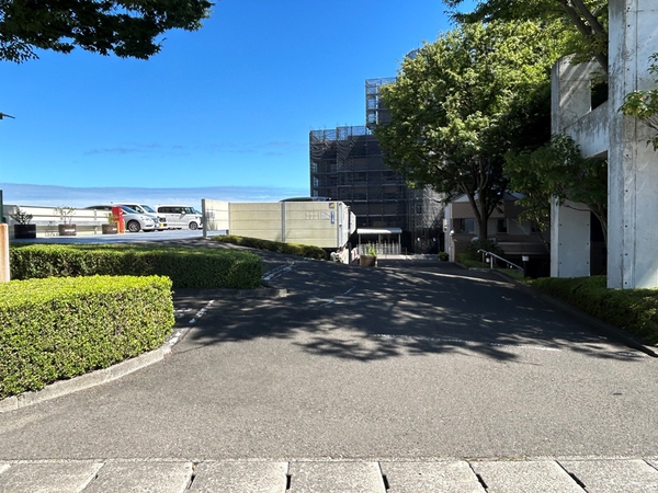 【エクレール多賀城中央ヒルズⅡ】駐車場