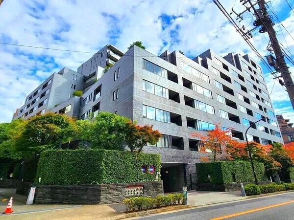 【南青山テラス常盤松フォレスト】外観1