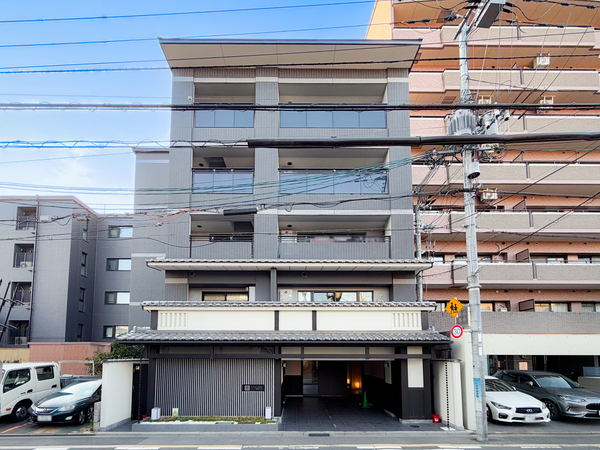 【イーグルコート御所南柳馬場二条】外観