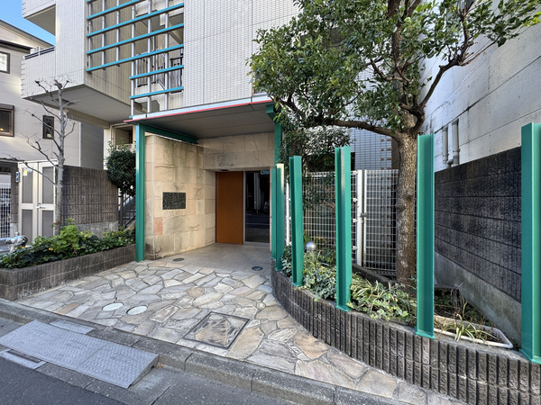 【ランドコム清澄庭園】エントランス