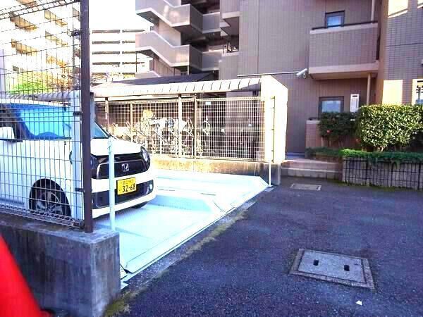 【フェアロージュ葛西】共用部分(駐車場) 【フェアロージュ葛西】共用部分(駐車場)