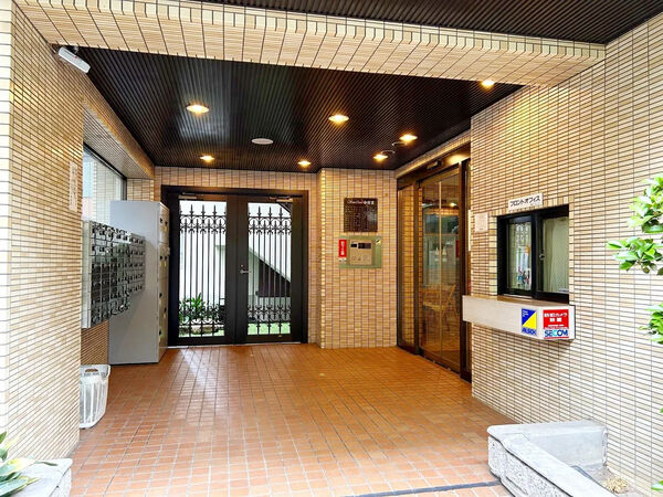 【サンコート中村北】エントランス