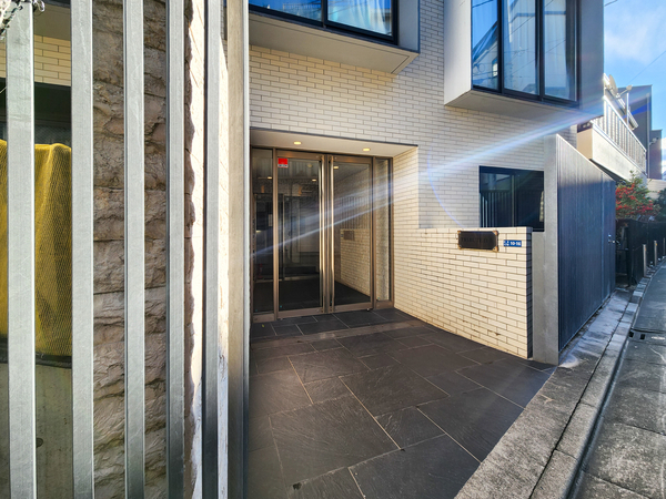 【トリビュート白金】エントランス 【トリビュート白金】エントランス