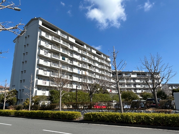 【金沢シーサイドタウンなぎさ団地7-1号棟】外観