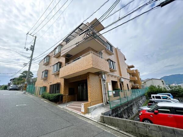 【ダイアパレス牛田新町】外観