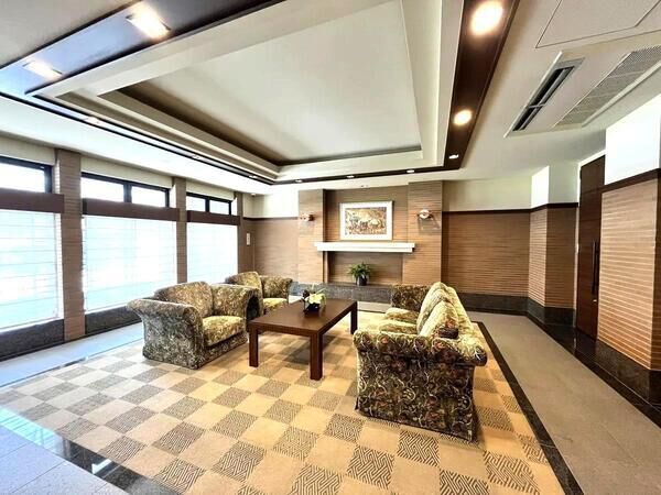 【御所西夷川町アーバンライフ】エントランス１