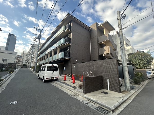 【ハーモニーレジデンス新宿御苑THE WEST】外観