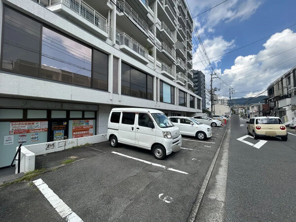 【ジュネス音羽】駐車場 【ジュネス音羽】駐車場