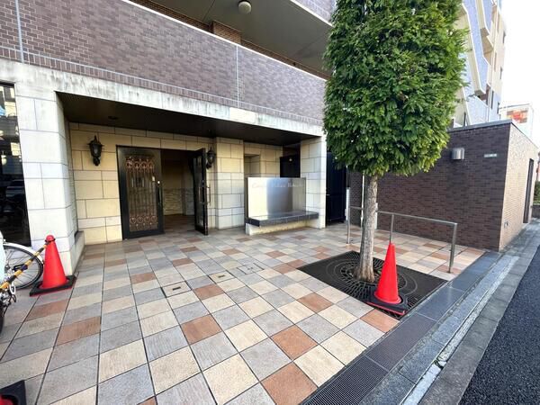 【コンフォートパレス六町】TVモニター付インターホン有。 【コンフォートパレス六町】TVモニター付インターホン有。