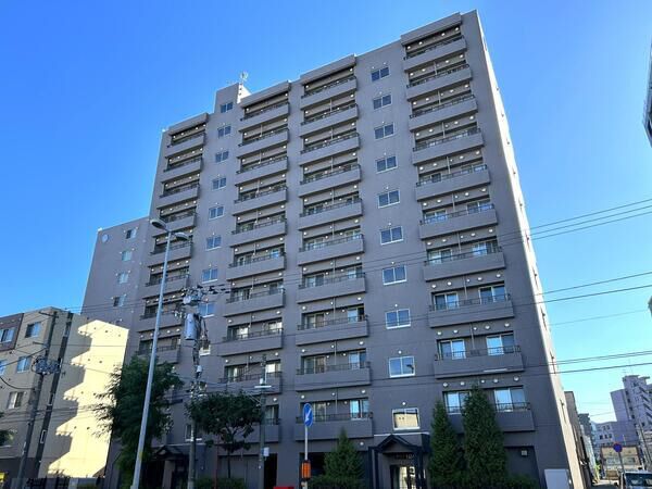 ハウスオブリザ菊水参番館 2枚目 ハウスオブリザ菊水参番館