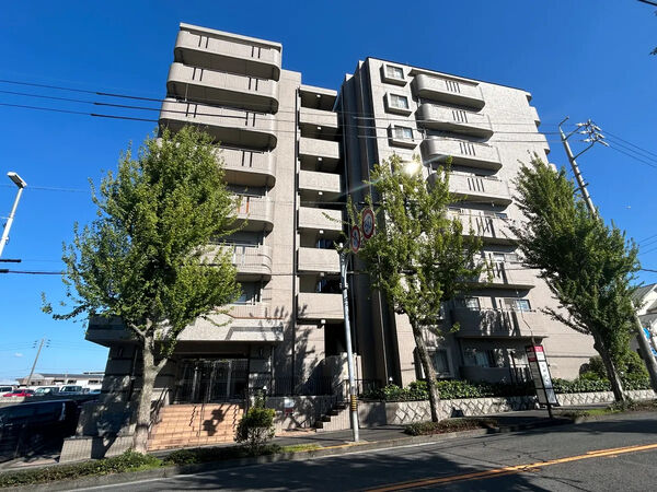 【ファミール藤ヶ丘5番館】外観