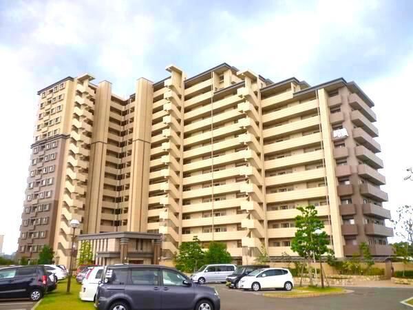 【パークサンリヤン香住ヶ丘】外観2