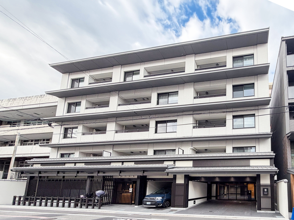 【イーグルコート京都御所南押小路本邸】外観