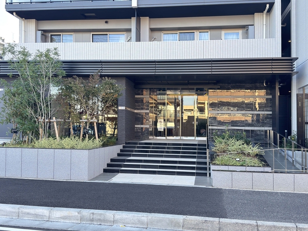 【エクセレントシティ市川妙典ザ・マークス】エントランス 【エクセレントシティ市川妙典ザ・マークス】エントランス