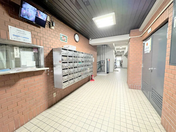 【メゾン第2新大阪】エントラン2 【メゾン第2新大阪】エントラン2