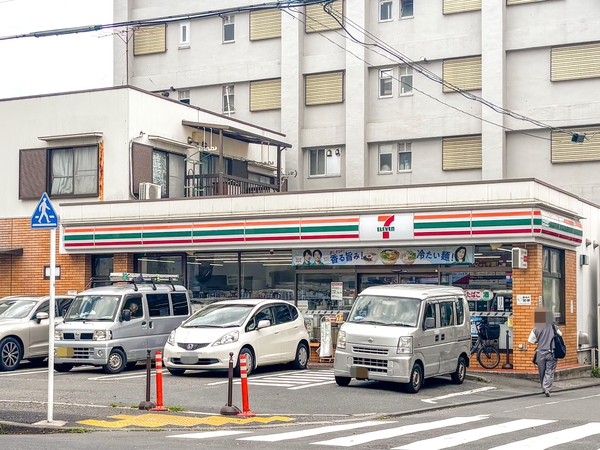 セブン-イレブン世田谷赤堤２丁目店まで約260m(徒歩4分)