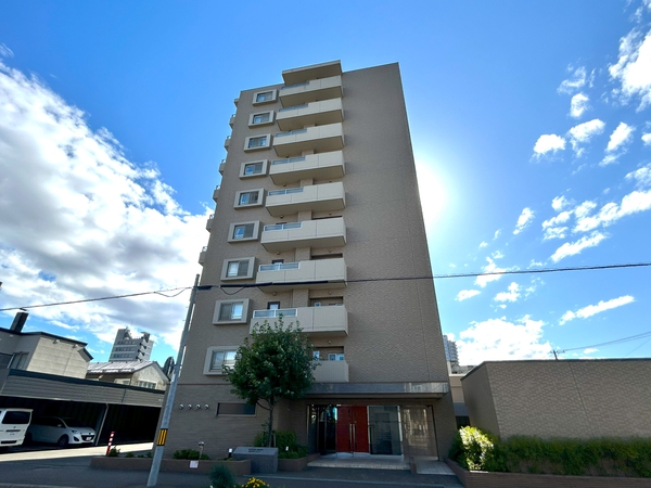 【エクセルシオール東札幌ウエスト】外観 【エクセルシオール東札幌ウエスト】外観