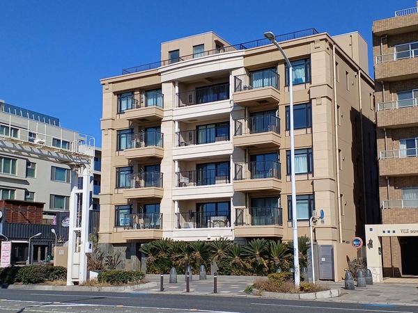 【グラン・レ・ジェイド湘南江ノ島】外観