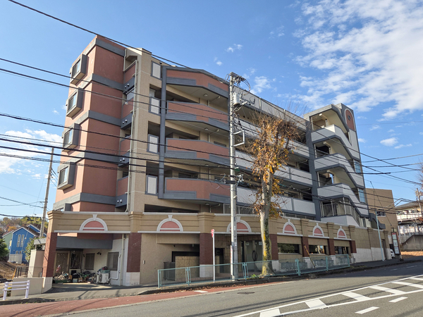 【ドメス新百合ヶ丘】外観