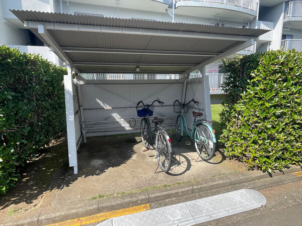【東村山青葉町住宅】駐輪場
