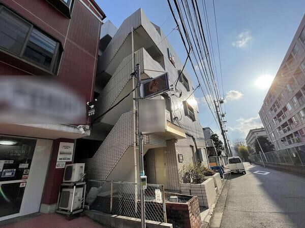【スカイコート大倉山】外観